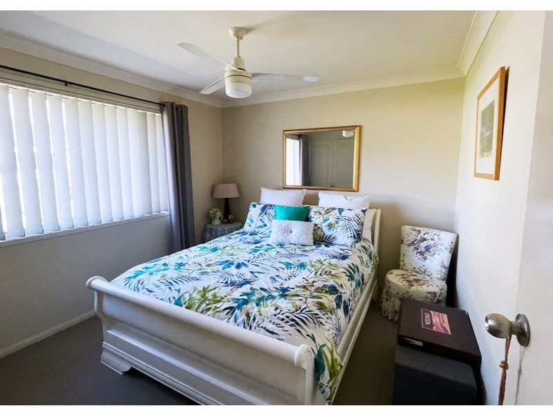 17 Michael Street, Macleay Island QLD 4184