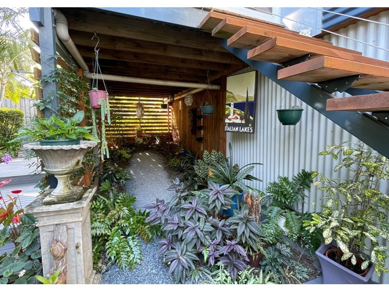 17 Michael Street, Macleay Island QLD 4184