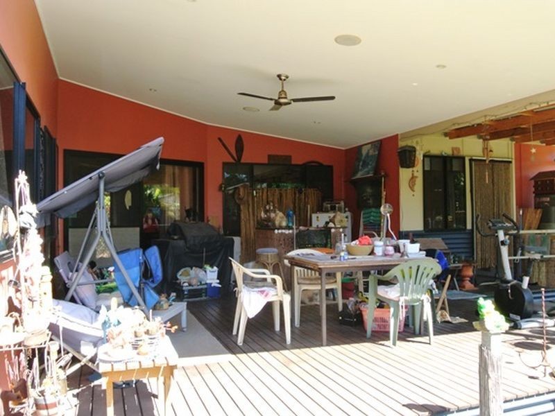 5-9 Parakeet Street, Macleay Island QLD 4184
