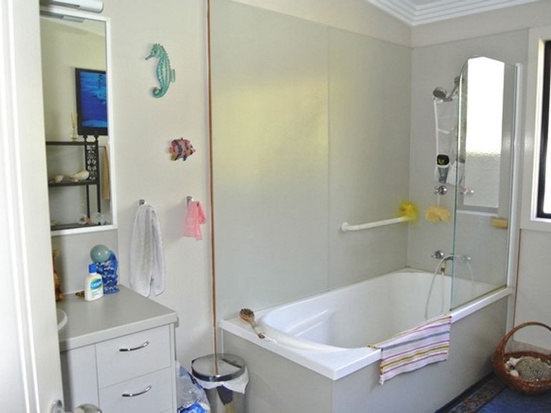 5-9 Parakeet Street, Macleay Island QLD 4184