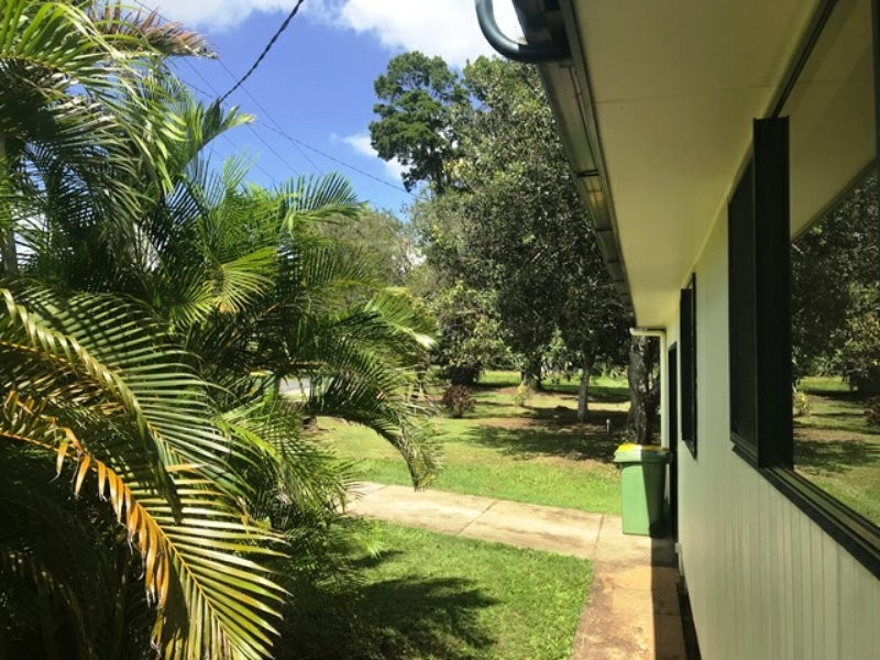 13 Michiko Street, Macleay Island QLD 4184