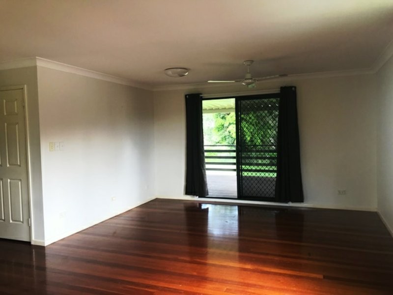 13 Michiko Street, Macleay Island QLD 4184