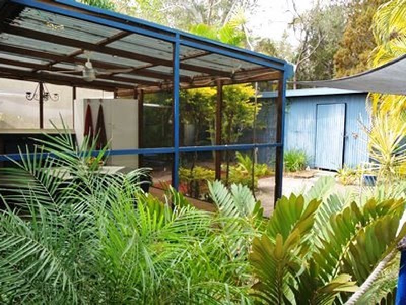 18 Coast Rd, Macleay Island QLD 4184
