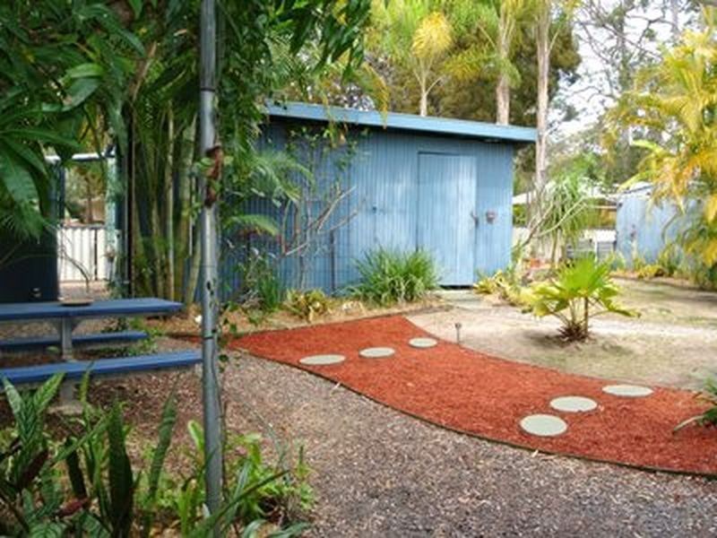 18 Coast Rd, Macleay Island QLD 4184