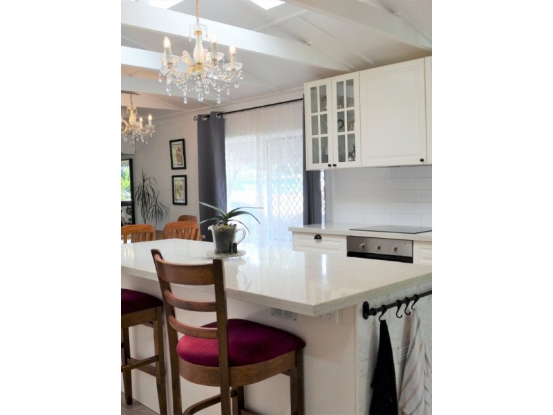 94 Treasure Island Avenue, Karragarra Island QLD 4184