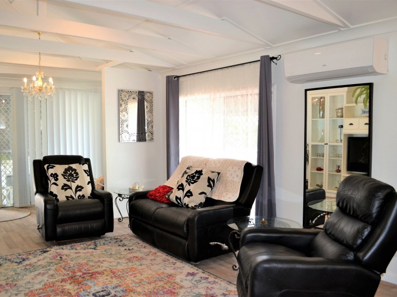 94 Treasure Island Avenue, Karragarra Island QLD 4184