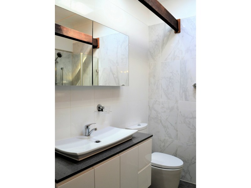 94 Treasure Island Avenue, Karragarra Island QLD 4184