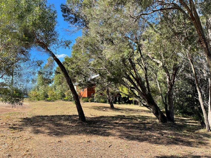 11 Percival Street, Macleay Island QLD 4184