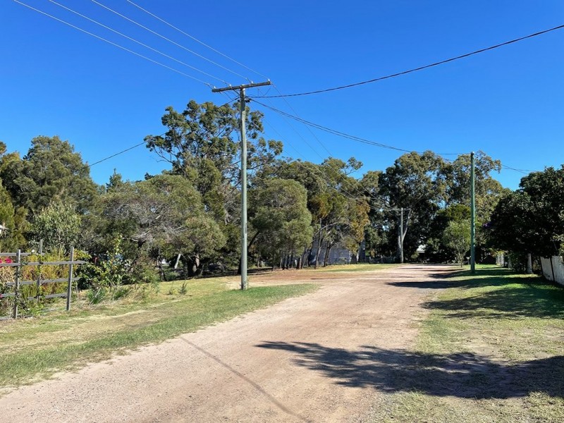 11 Percival Street, Macleay Island QLD 4184