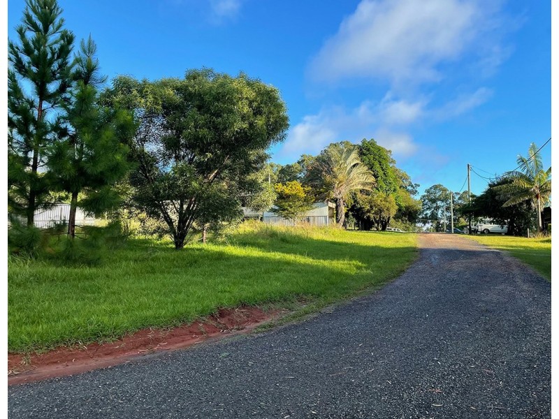 4 Daku Court, Macleay Island QLD 4184