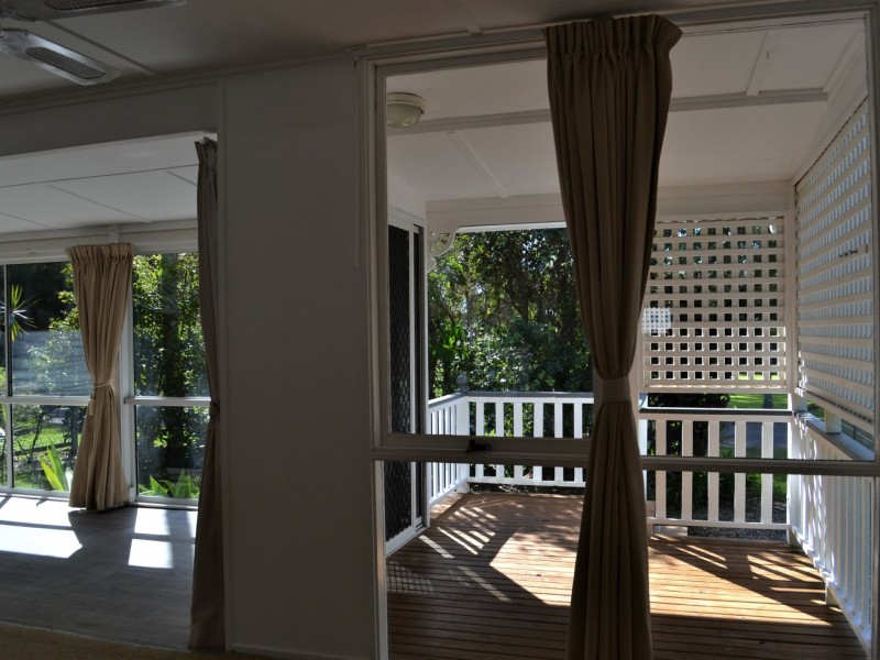 98 Treasure Island Avenue, Karragarra Island QLD 4184