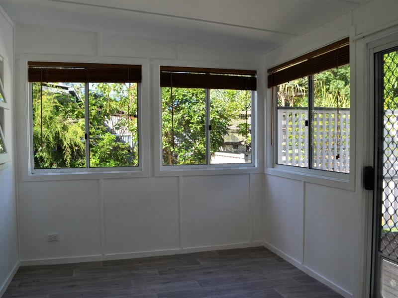 98 Treasure Island Avenue, Karragarra Island QLD 4184