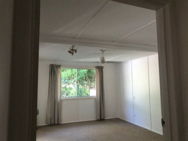 98 Treasure Island Avenue, Karragarra Island QLD 4184