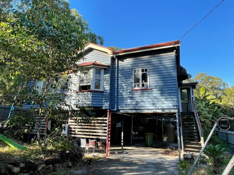 18 Panaroo Street, Macleay Island QLD 4184