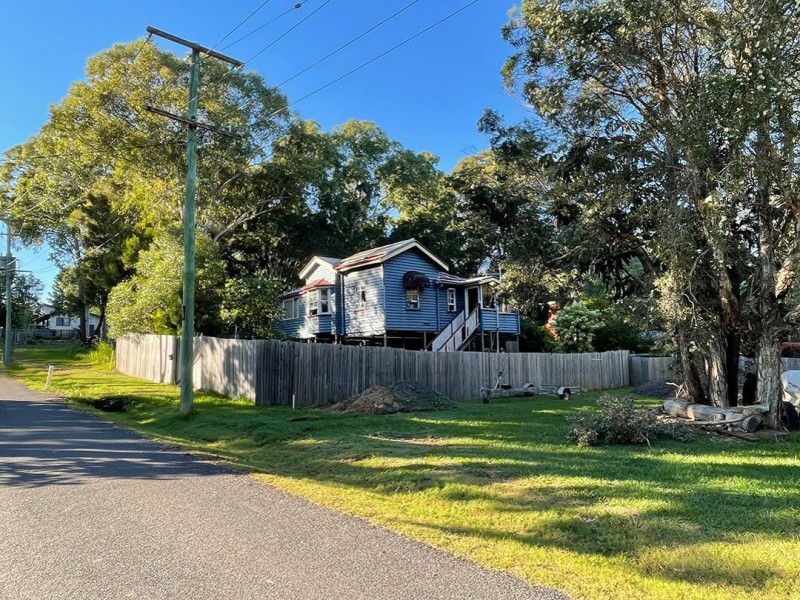 18 Panaroo Street, Macleay Island QLD 4184