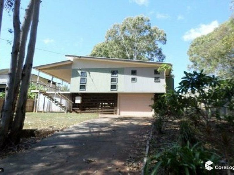 155 LUCAS DR, Lamb Island QLD 4184