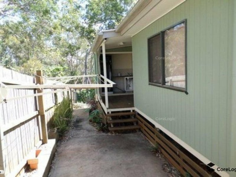 155 LUCAS DR, Lamb Island QLD 4184