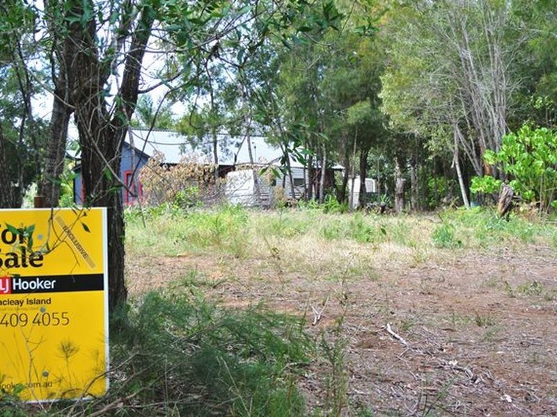 3 Rainbow Ave, Macleay Island QLD 4184