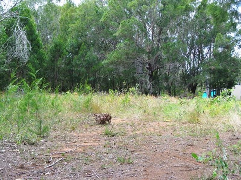3 Rainbow Ave, Macleay Island QLD 4184