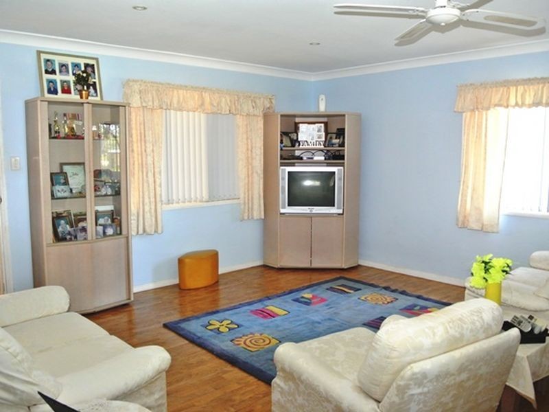 7 Robin Street, Macleay Island QLD 4184
