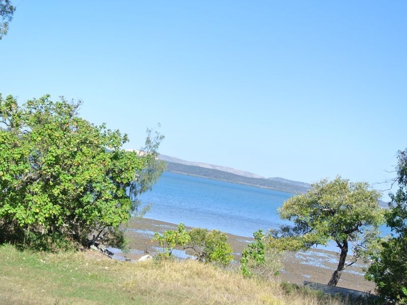 12 Oomool Street, Macleay Island QLD 4184