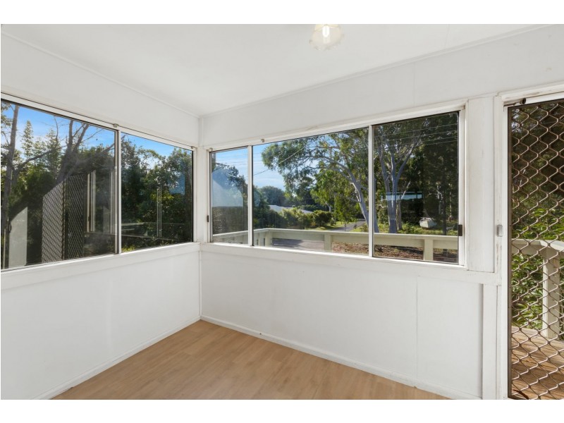 54 Treasure Island Avenue, Karragarra Island QLD 4184