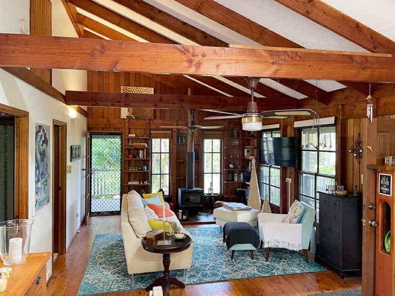 14 Tingara Street, Macleay Island QLD 4184