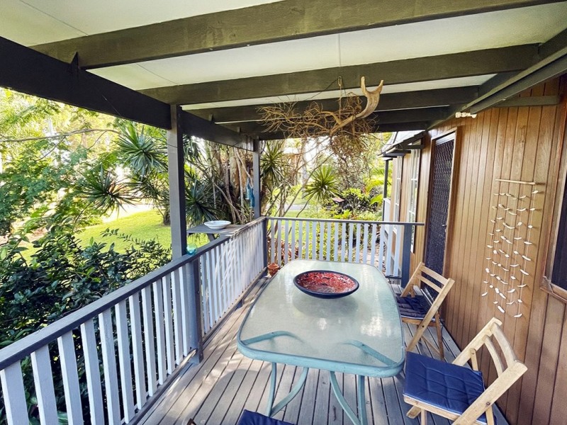 14 Tingara Street, Macleay Island QLD 4184