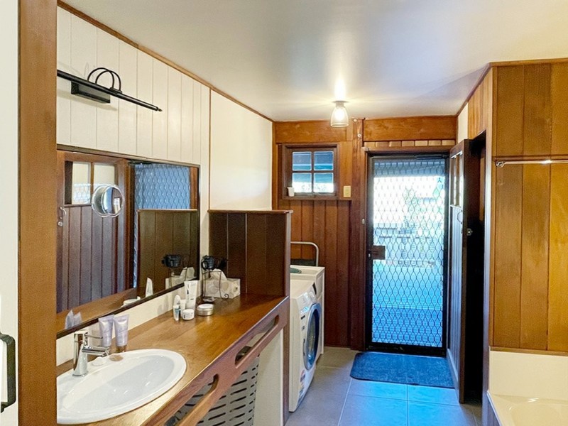 14 Tingara Street, Macleay Island QLD 4184