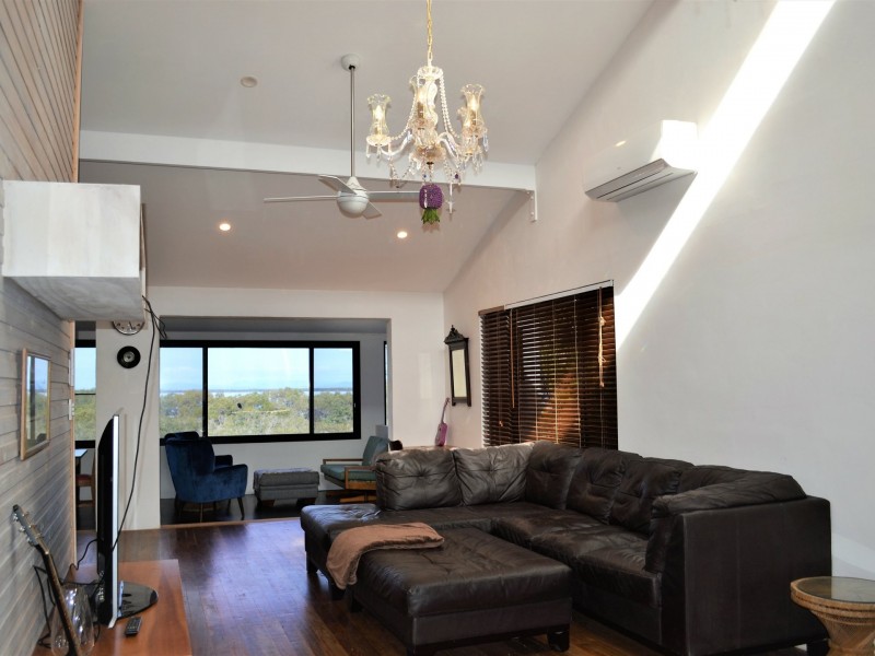 10 McBean Road, Karragarra Island QLD 4184