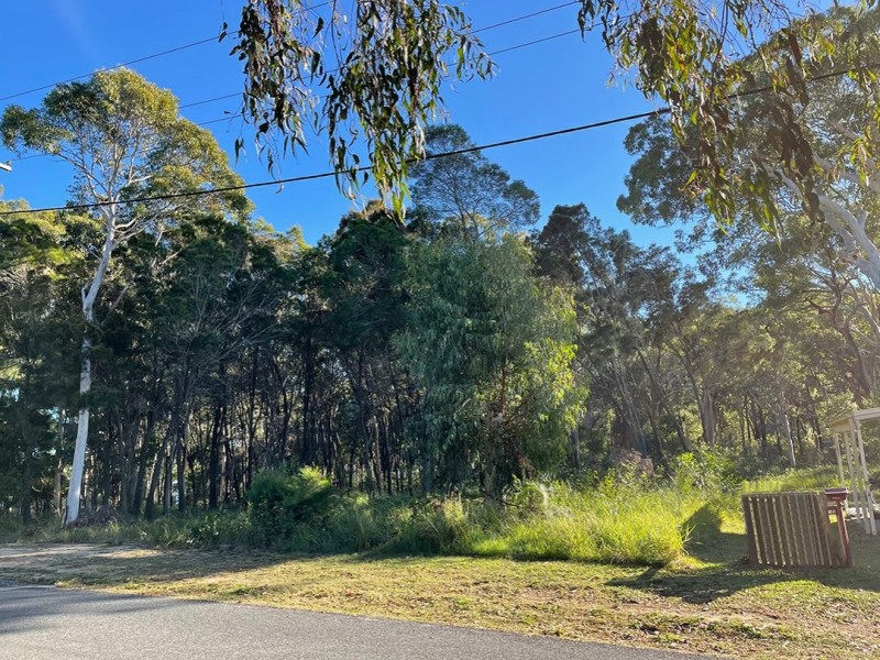 13 Wirralee Street, Macleay Island QLD 4184