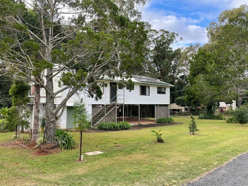 13 Mel Street, Macleay Island QLD 4184