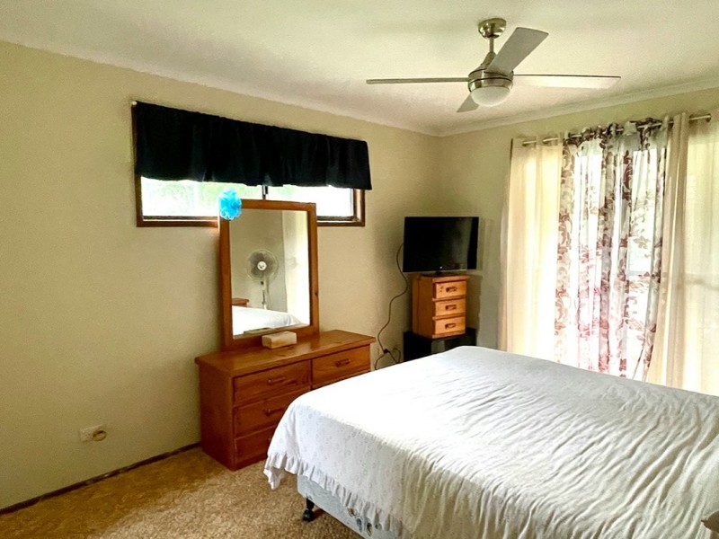 13 Mel Street, Macleay Island QLD 4184