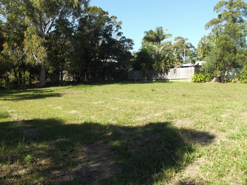 4-6 Heath Street, Macleay Island QLD 4184