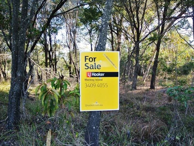 24 Oomool Street, Macleay Island QLD 4184