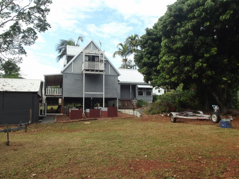 14 Frenchem Terrace, Macleay Island QLD 4184