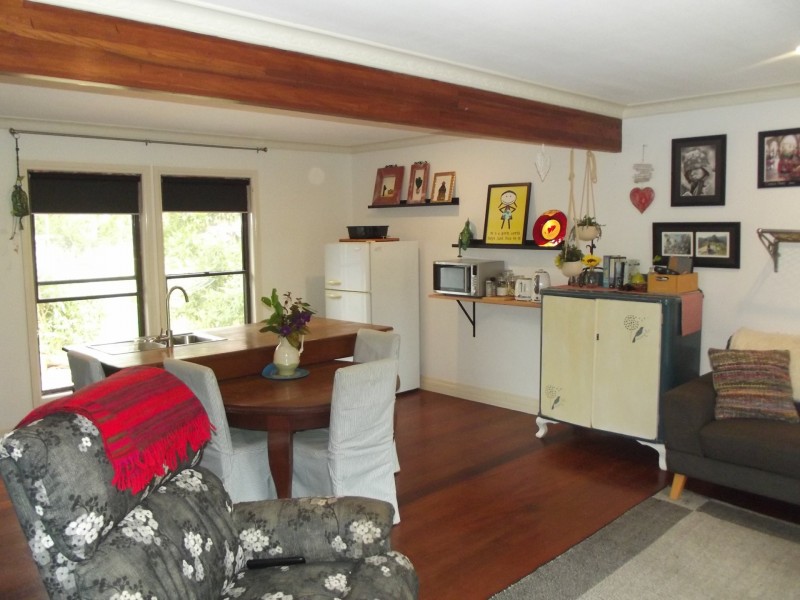 14 Frenchem Terrace, Macleay Island QLD 4184