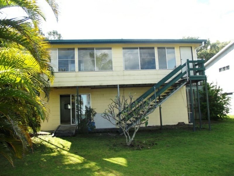 42 Coorong Street, Macleay Island QLD 4184