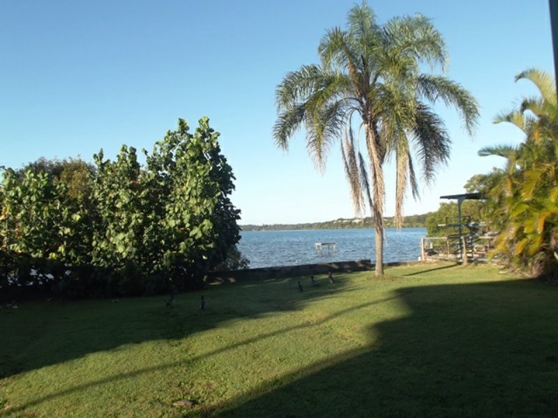 42 Coorong Street, Macleay Island QLD 4184