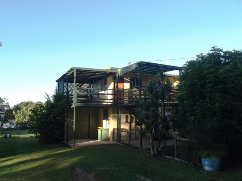 42 Coorong Street, Macleay Island QLD 4184