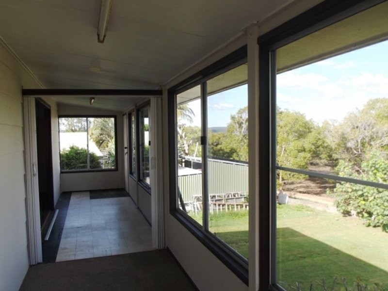 42 Coorong Street, Macleay Island QLD 4184