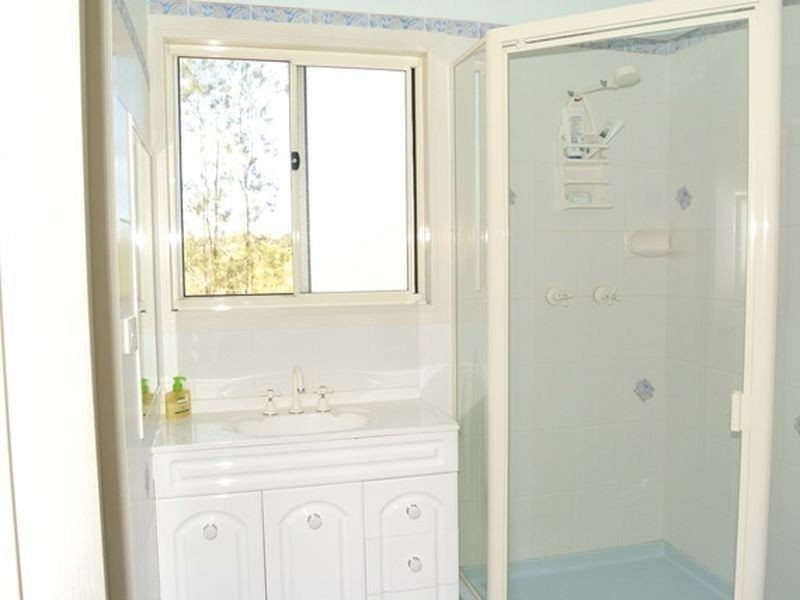 116 Treasure Island Ave, Karragarra Island QLD 4184