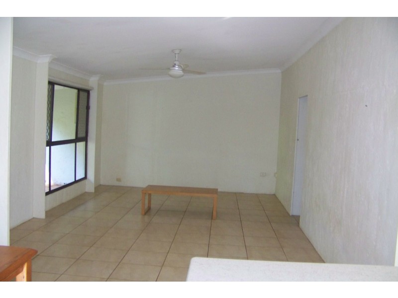 174 LUCAS DR, Lamb Island QLD 4184