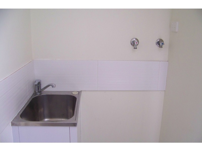 174 LUCAS DR, Lamb Island QLD 4184