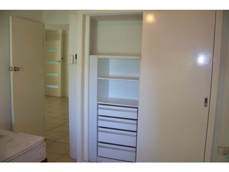 174 LUCAS DR, Lamb Island QLD 4184