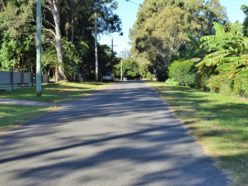 15 Cooee Crescent, Macleay Island QLD 4184