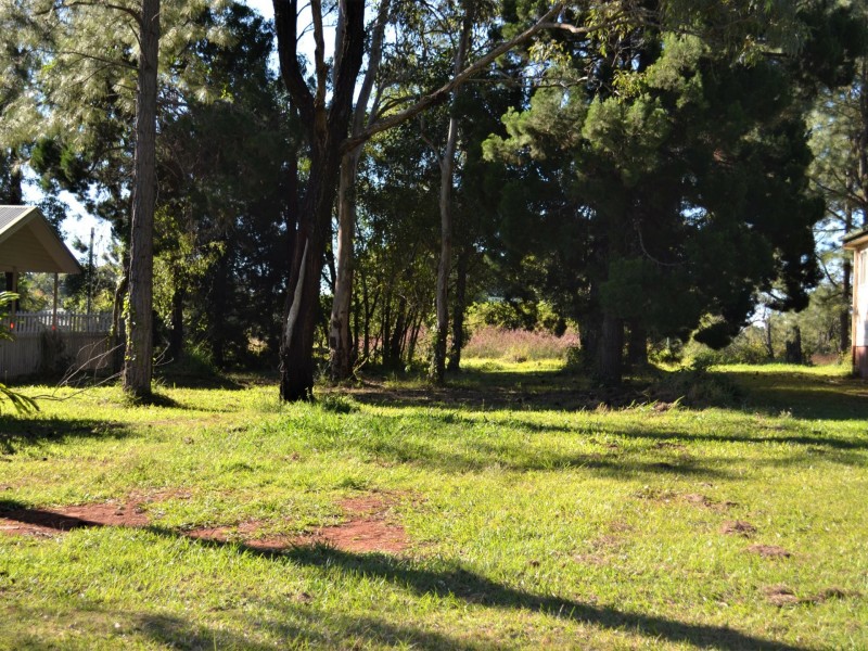 15 Cooee Crescent, Macleay Island QLD 4184