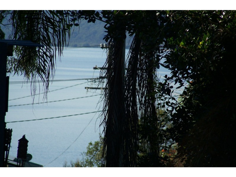 11 SHELLY CRES, Lamb Island QLD 4184