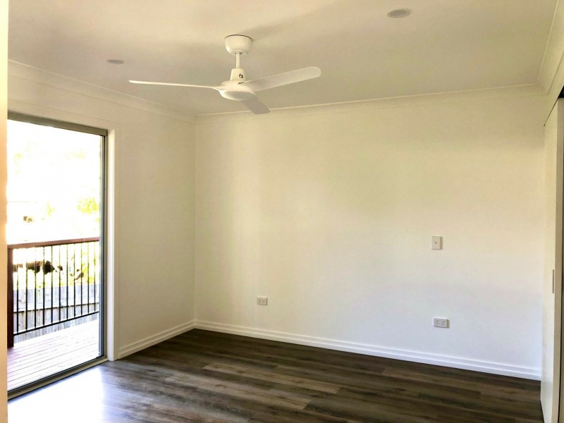 4 Scotts Road, Macleay Island QLD 4184