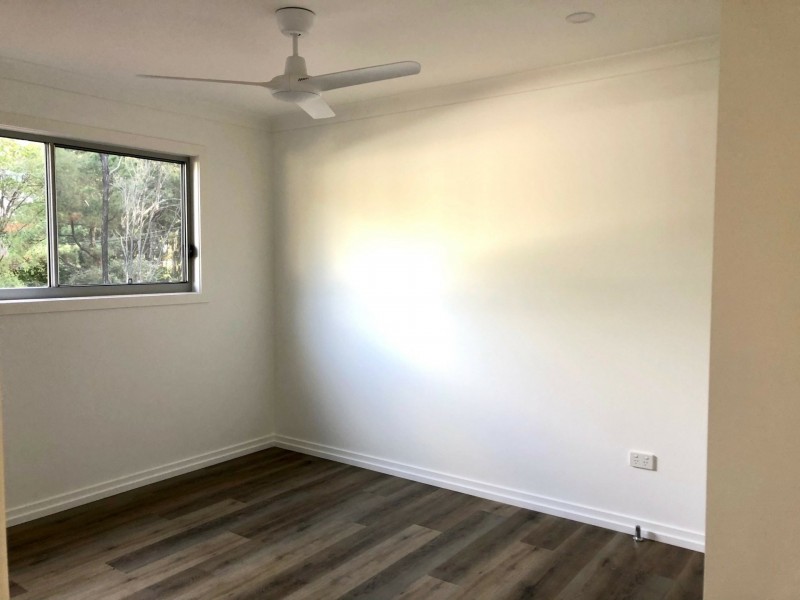 4 Scotts Road, Macleay Island QLD 4184